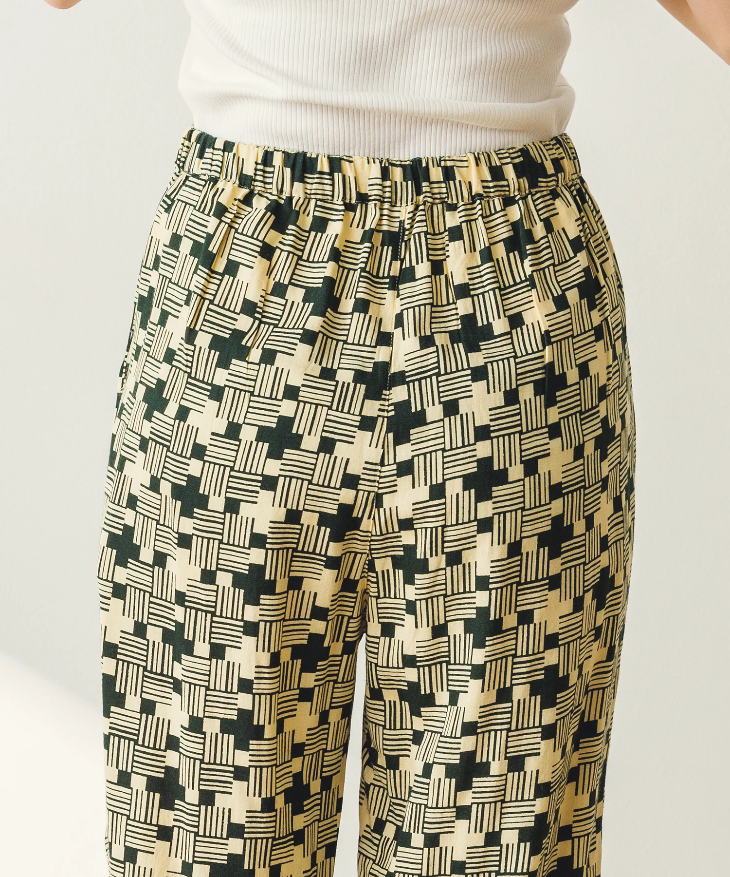 プリントストレートパンツ