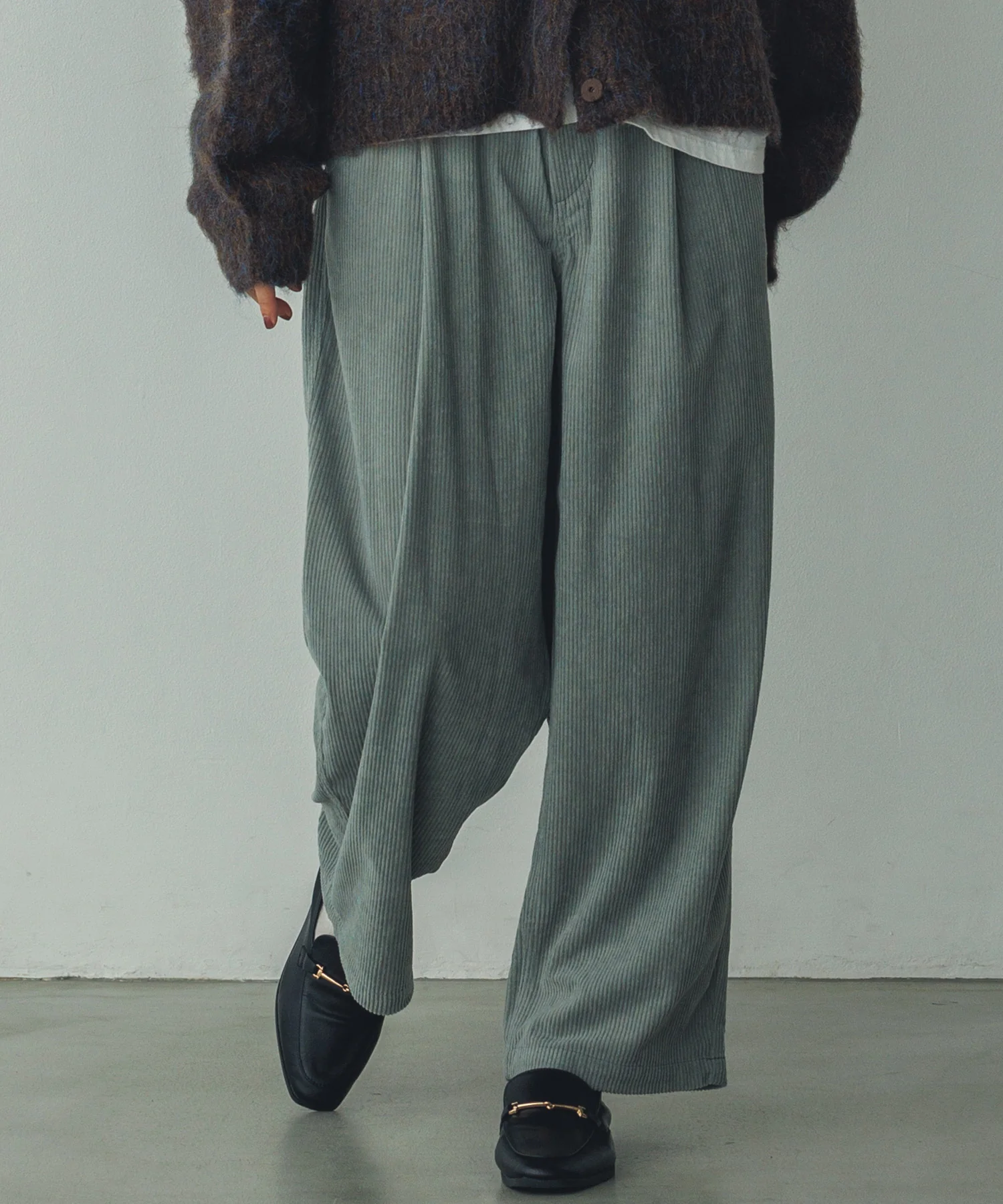 コーデュロイ コクーンパンツ