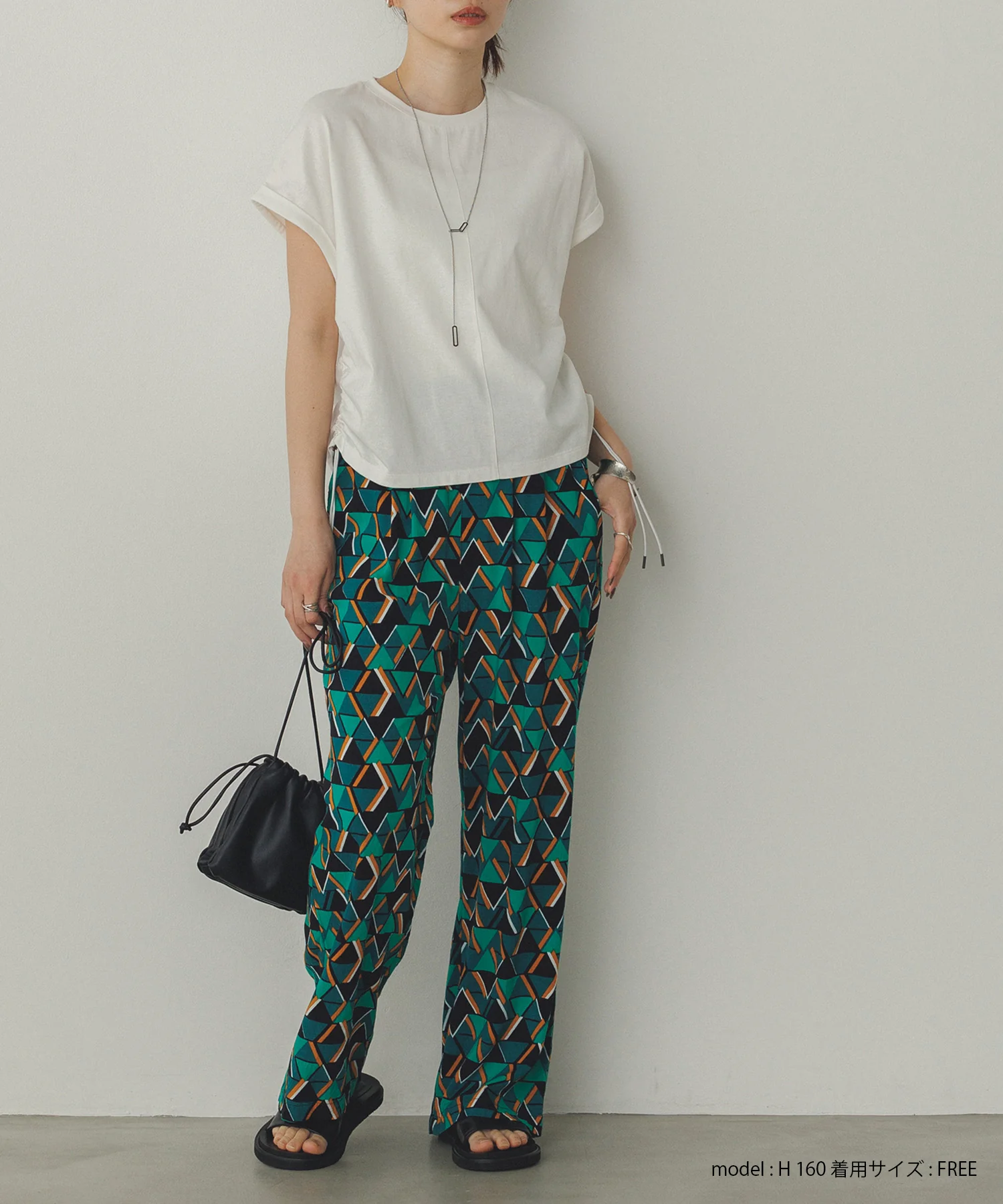 レーヨン プリントストレートパンツ