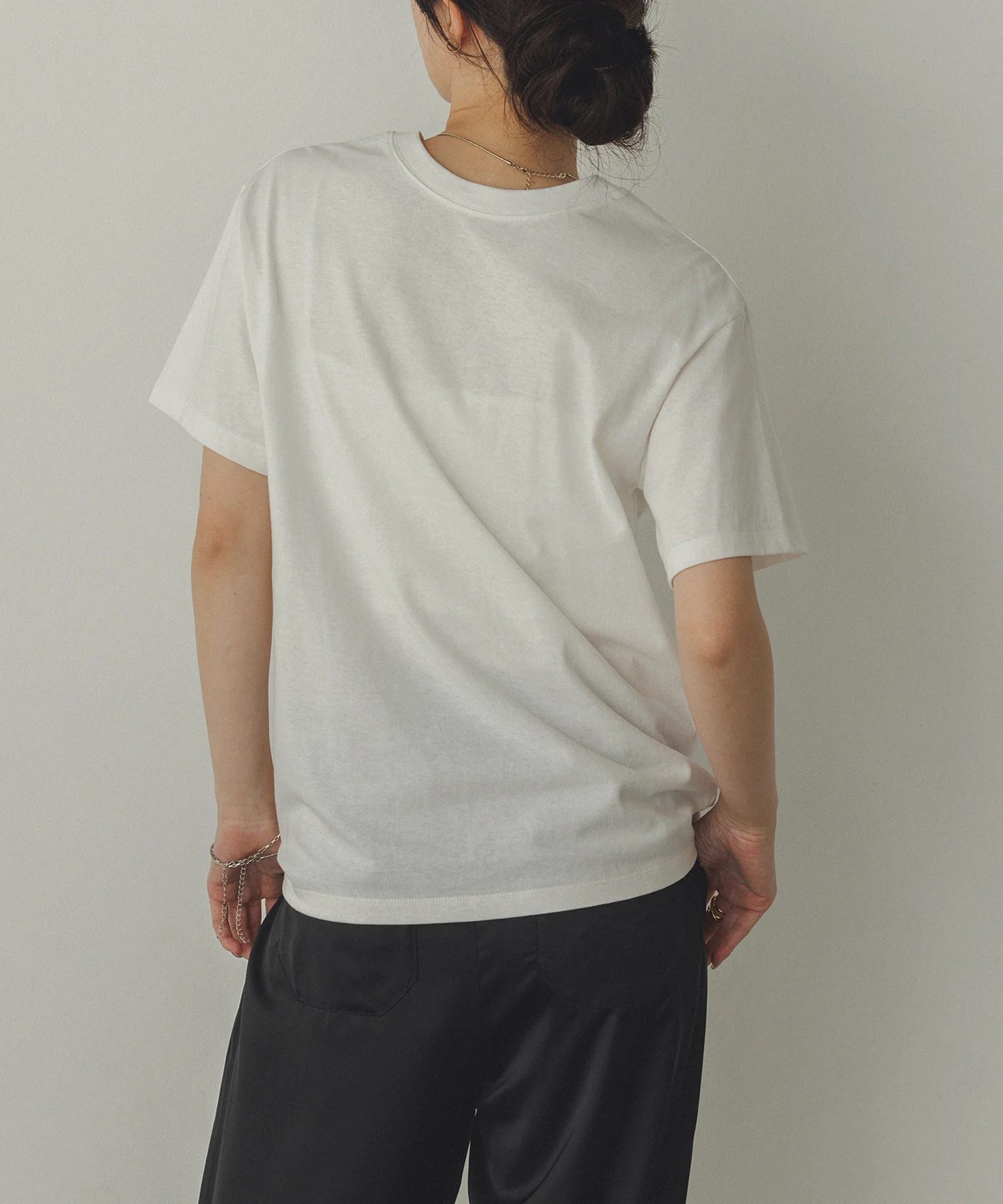 半袖 ロゴプリントTシャツ