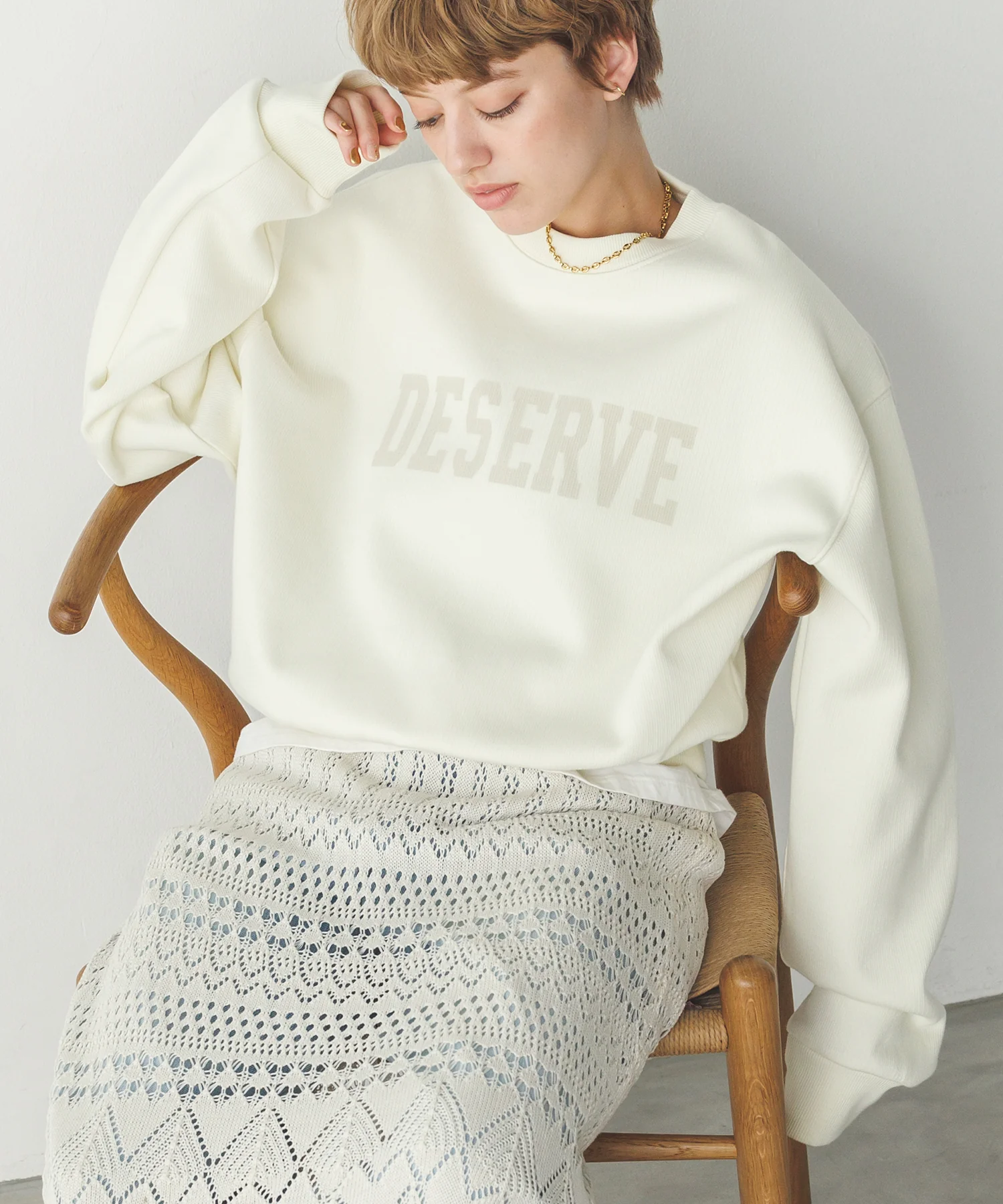 スリーブタック ロゴプリントスウェット