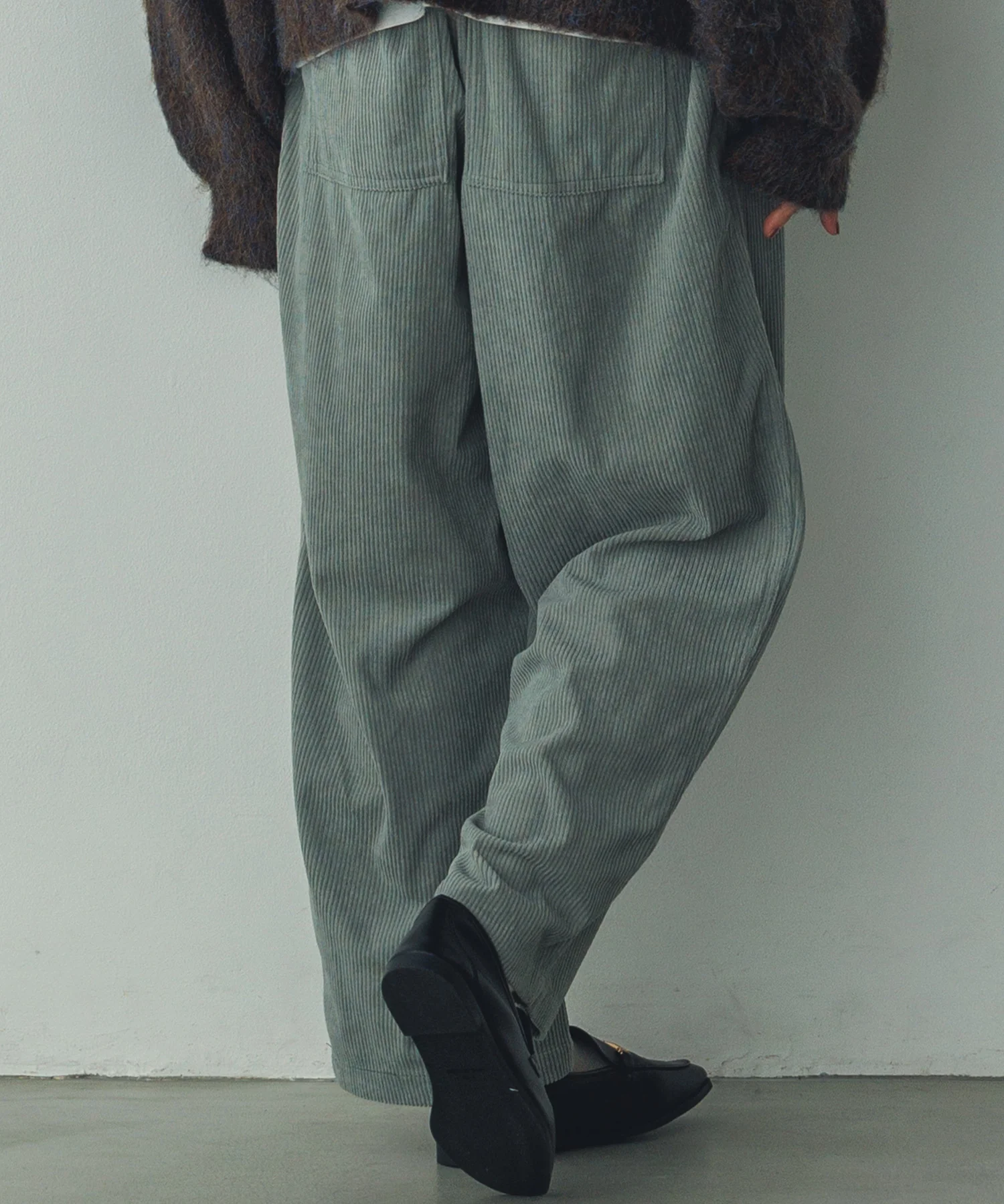 コーデュロイ コクーンパンツ