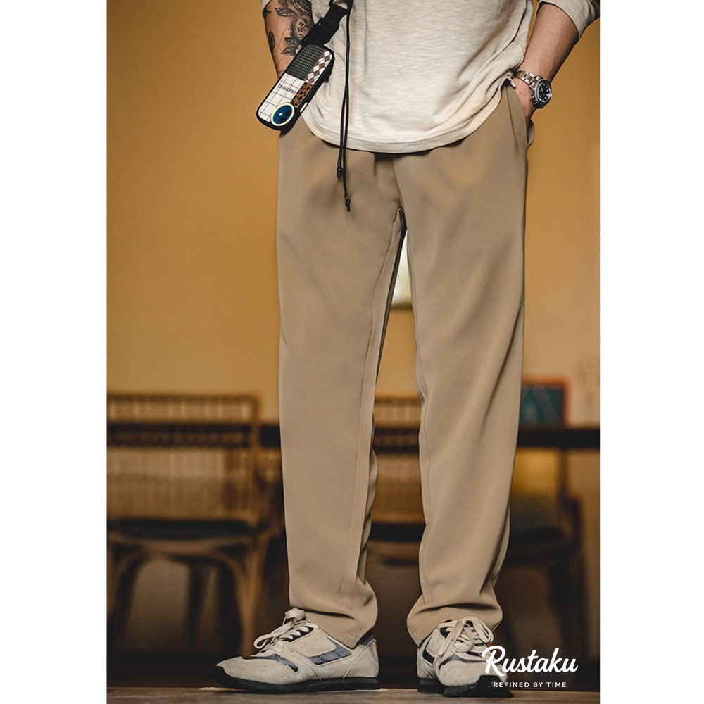 ミッドライズストレートカーキスラックス　シワになりにくい イージーケア