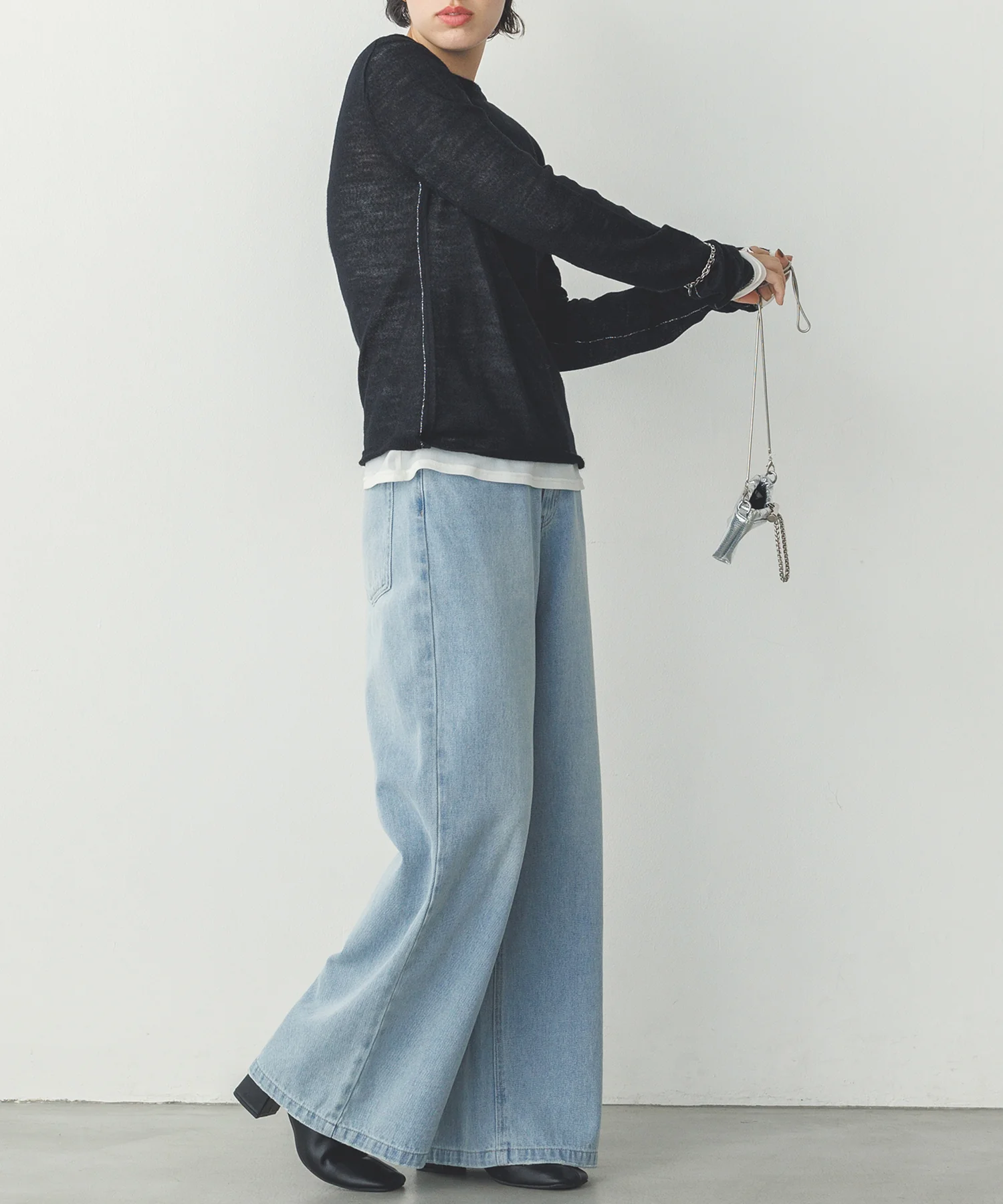 【WEB限定/別注】ラメライン入り ウールミックスシアーニット