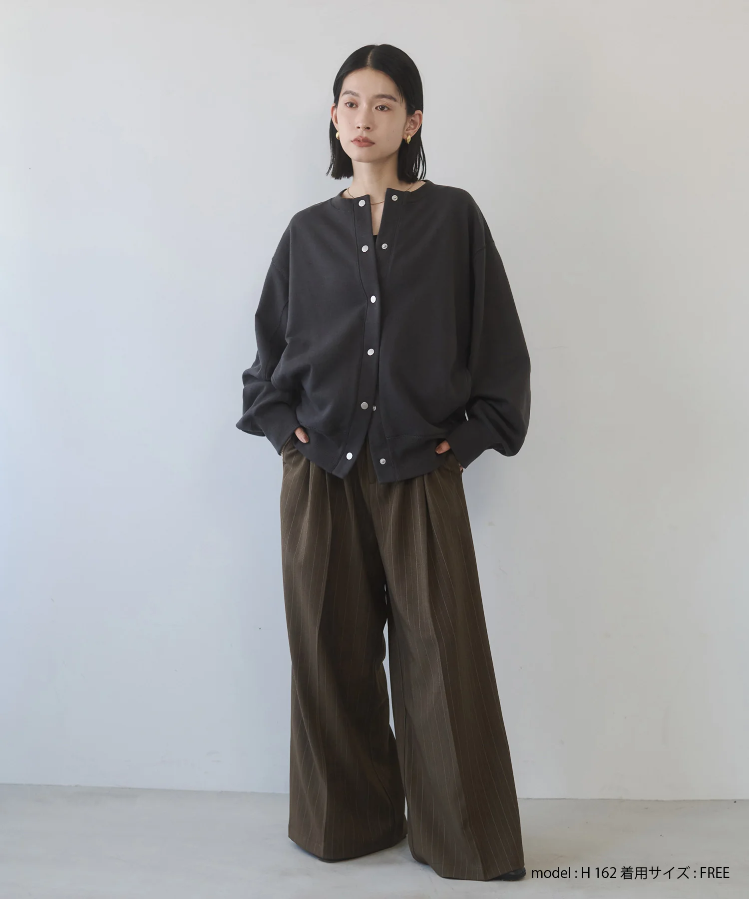 ツイルストライプ タックワイドパンツ