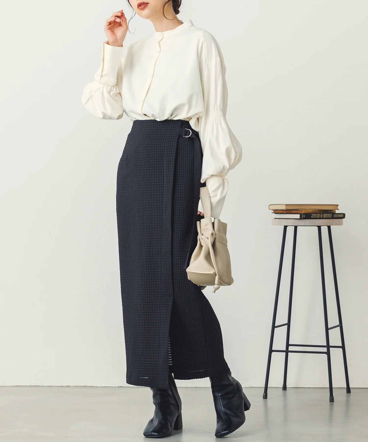 ラップ風ナロースカート