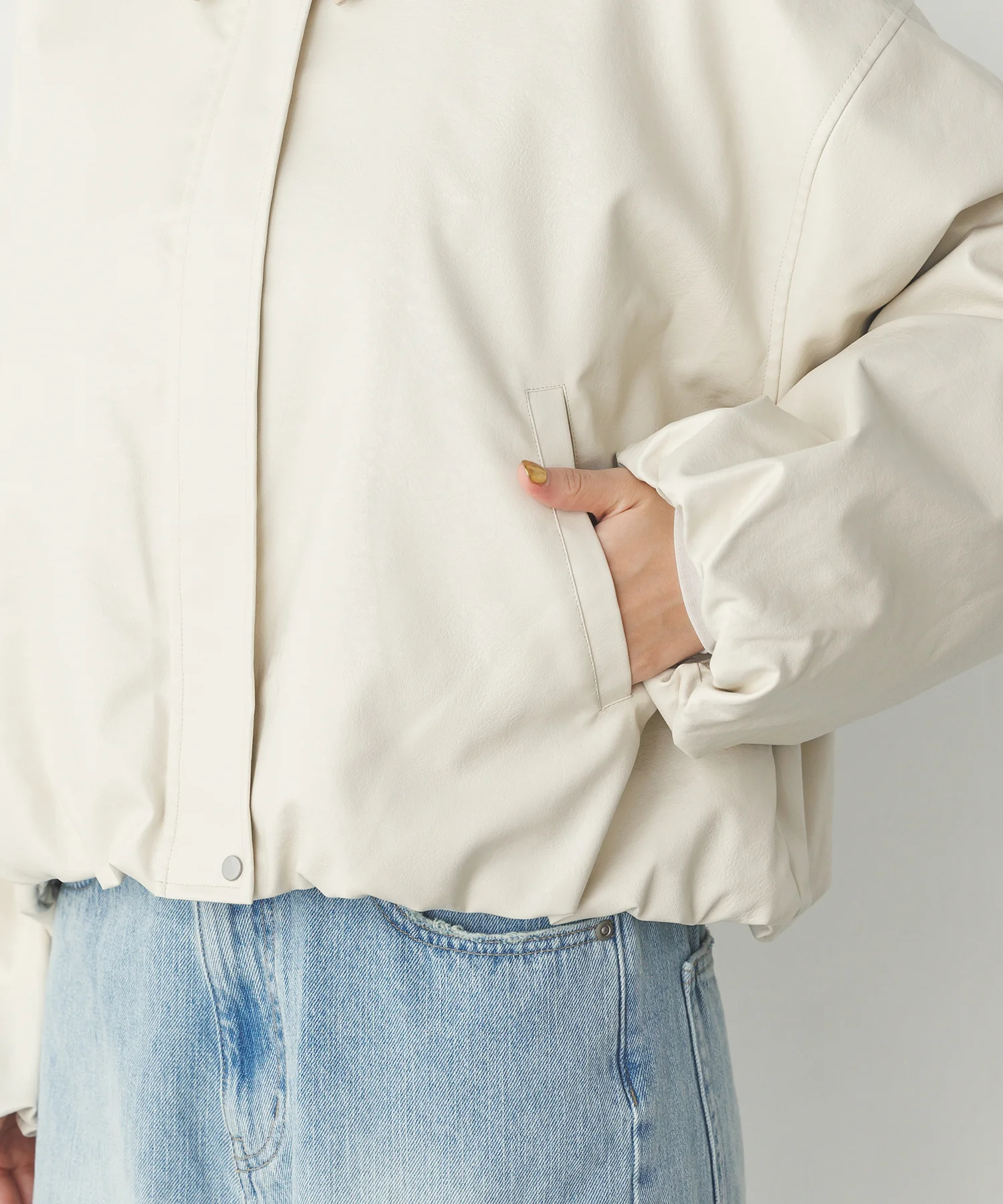 フェイクレザー バルーンブルゾン