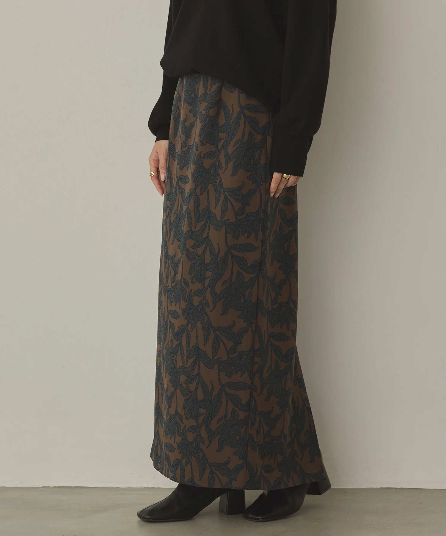 花柄プリント ナロースカート