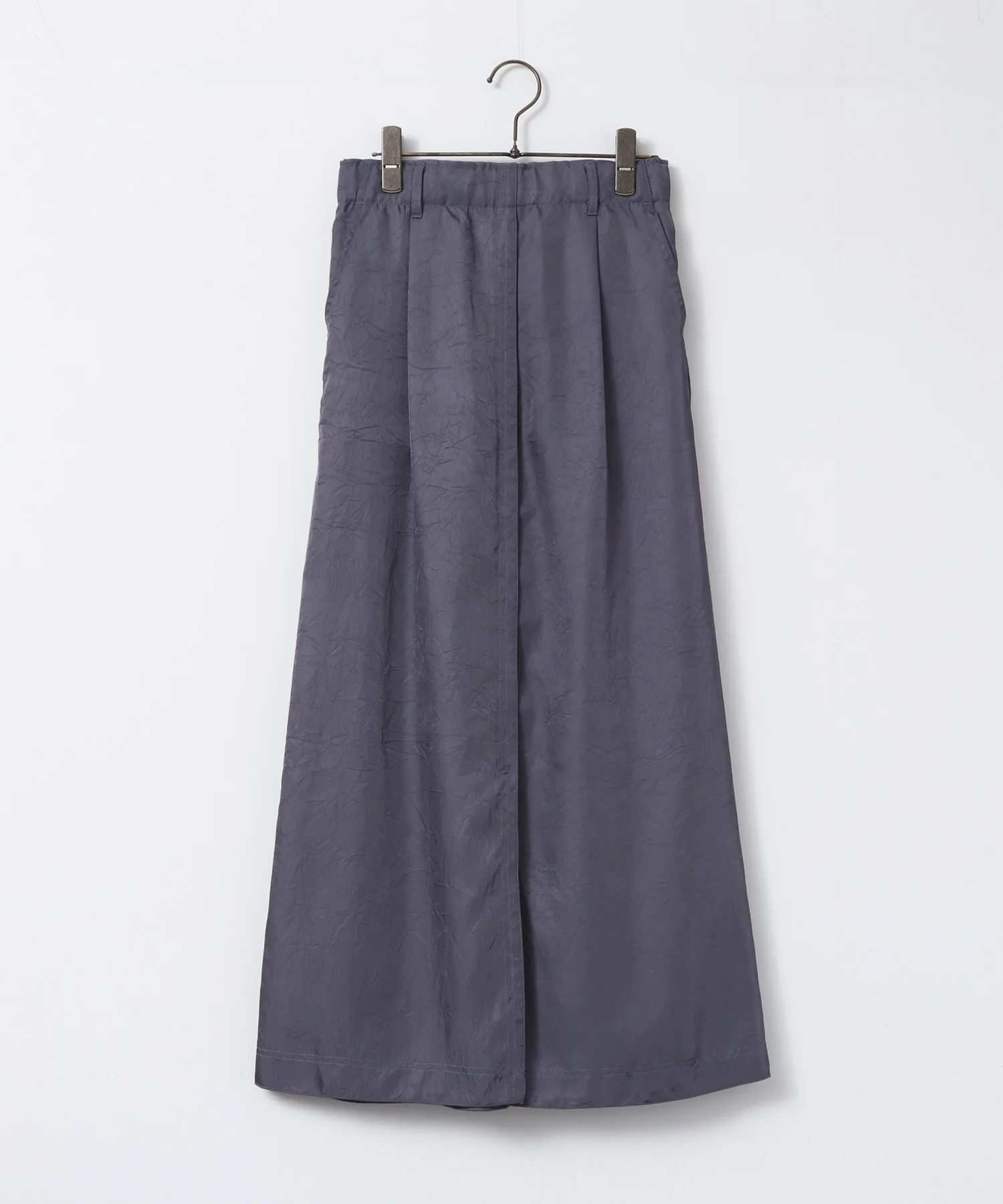 サテン セミフレアスカート