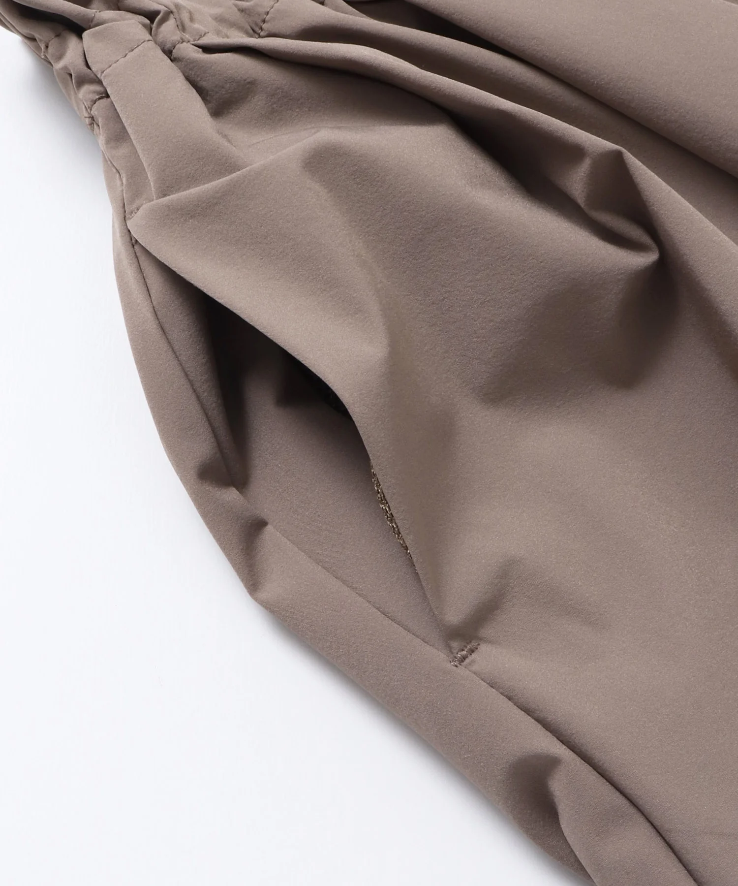 【接触冷感】フリルギャザー ショートパンツ