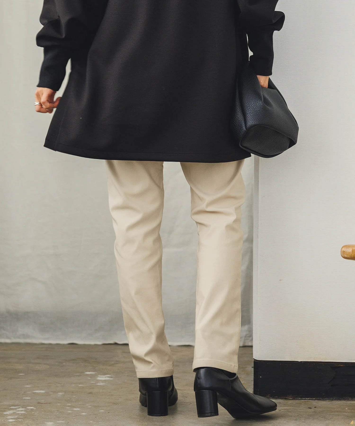 【ストレッチ】裏起毛バリラクテーパードパンツ S Mサイズ