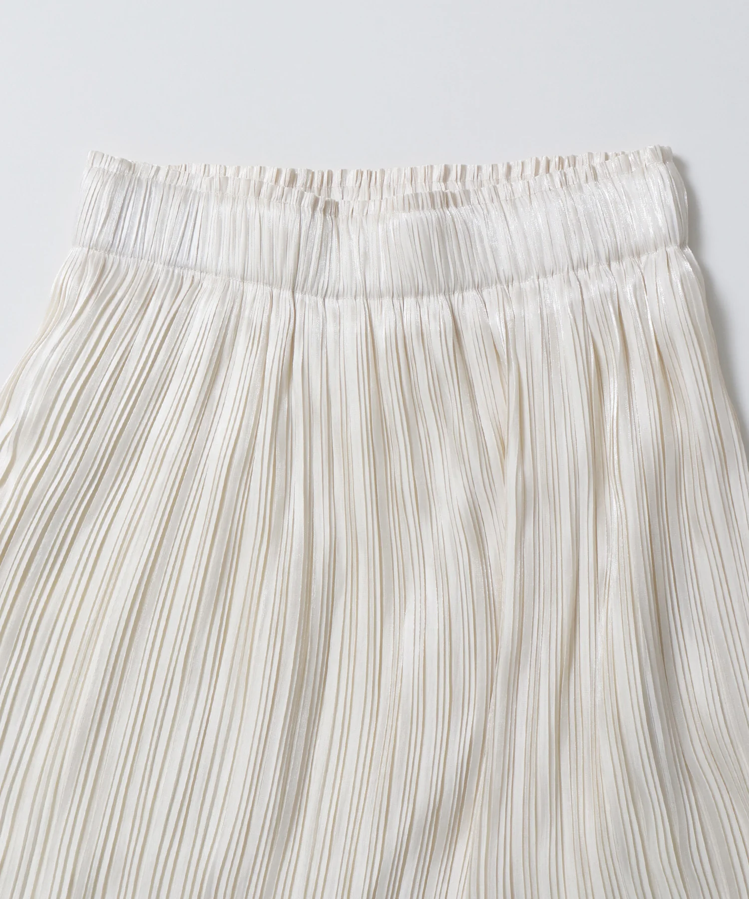 サテンランダムプリーツスカート