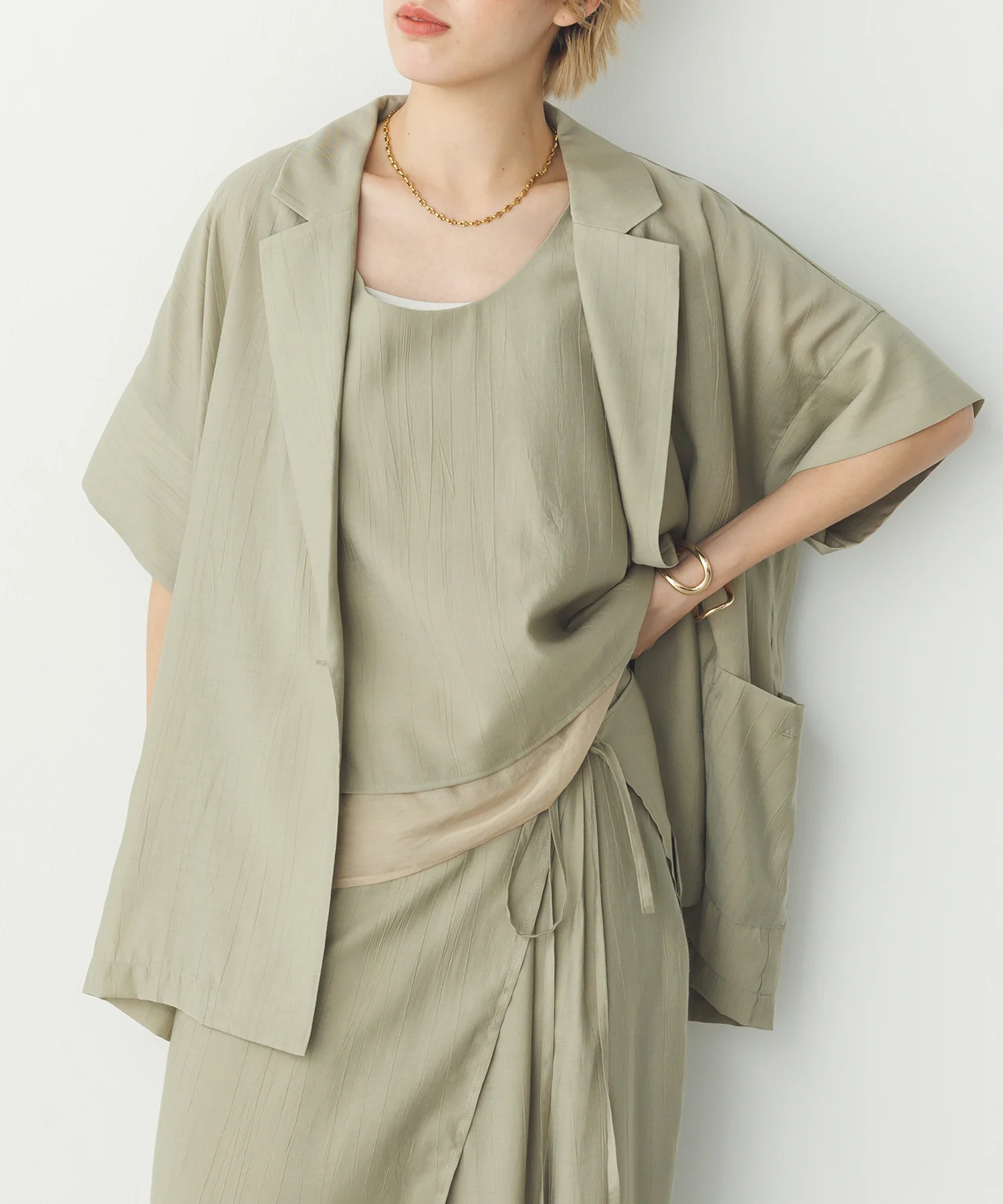 ワッシャーサテン シャツジャケット