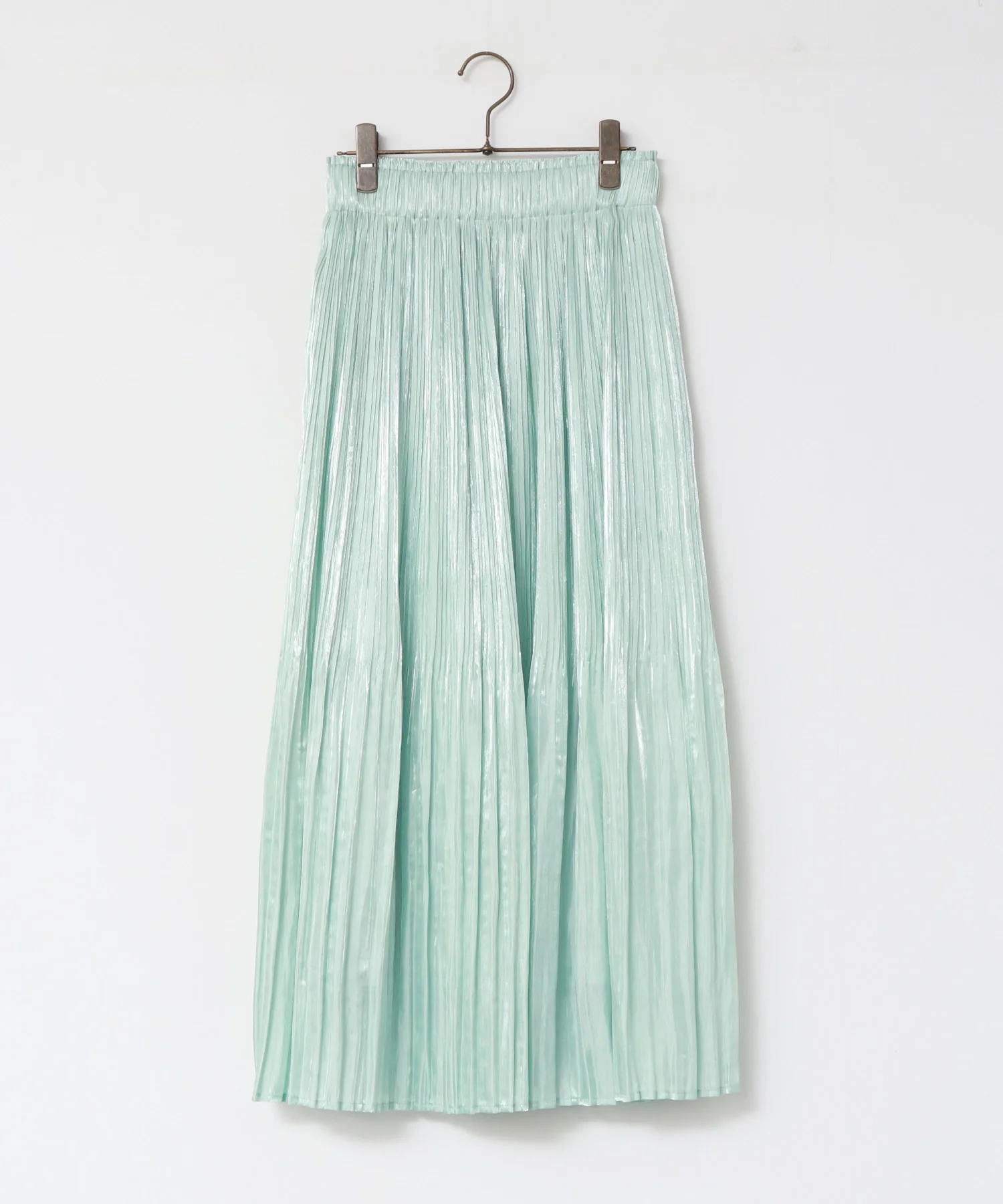 サテンランダムプリーツスカート