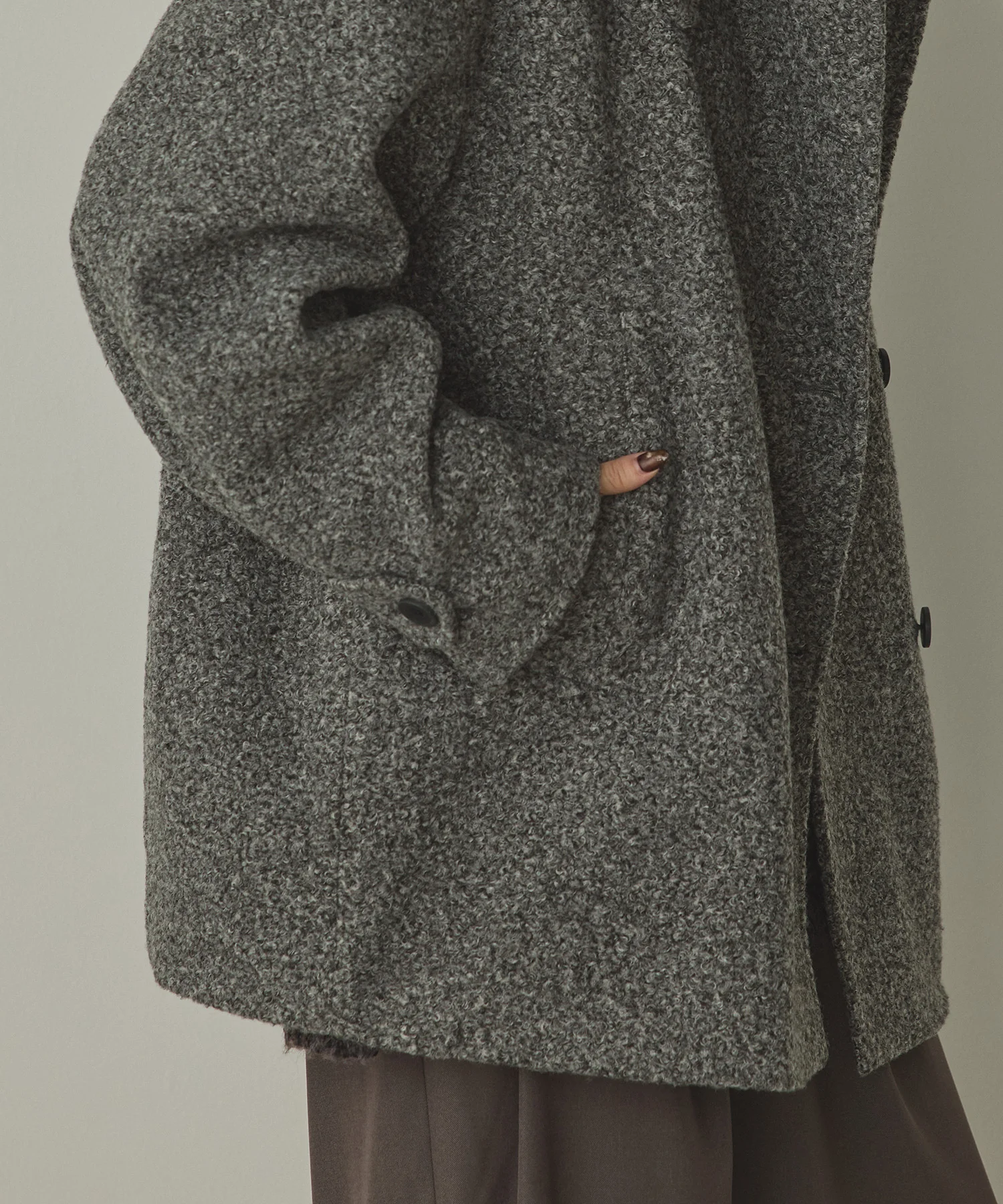 くるくるブークレ ミディアムコート