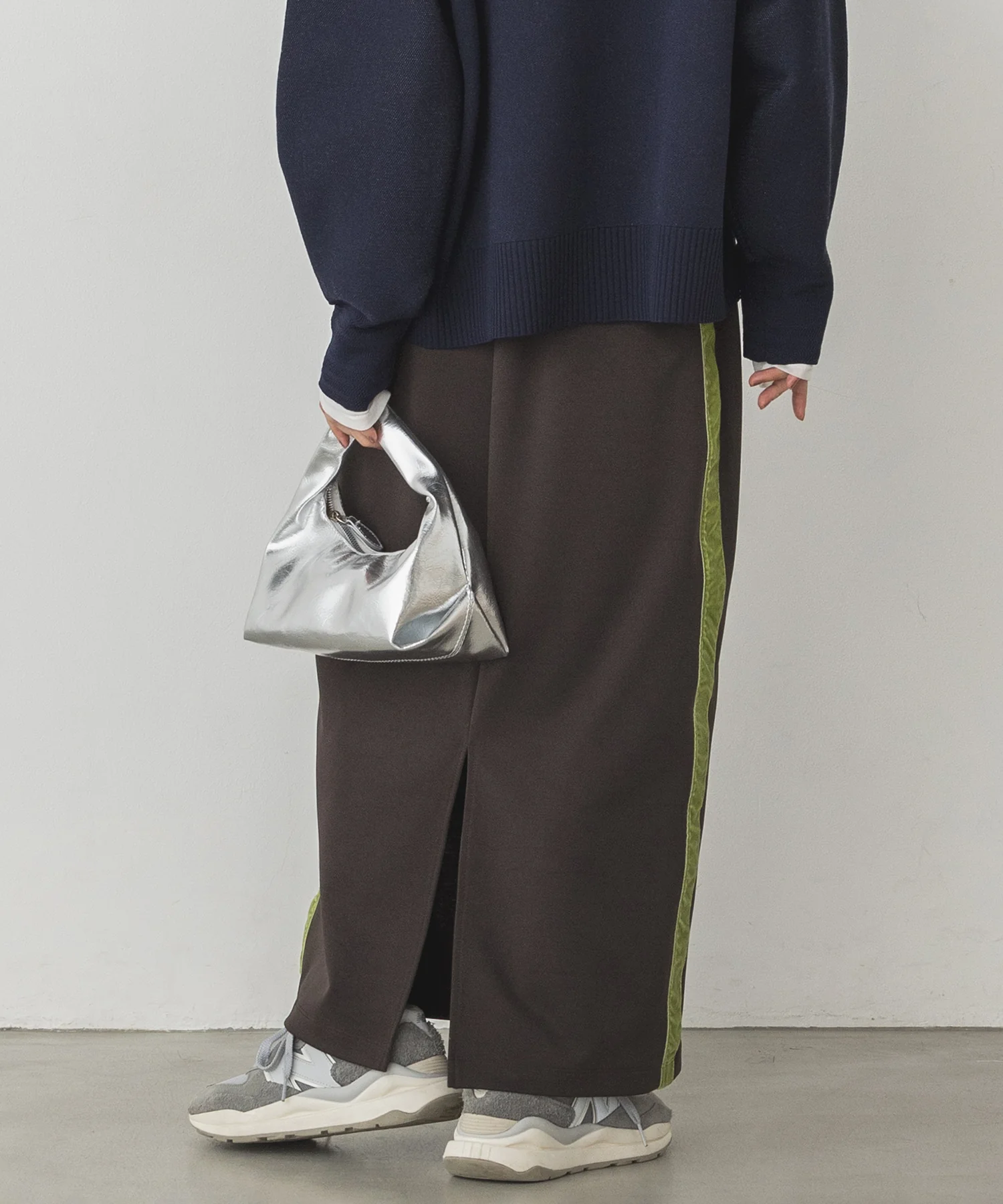 サイドラインタイトスカート