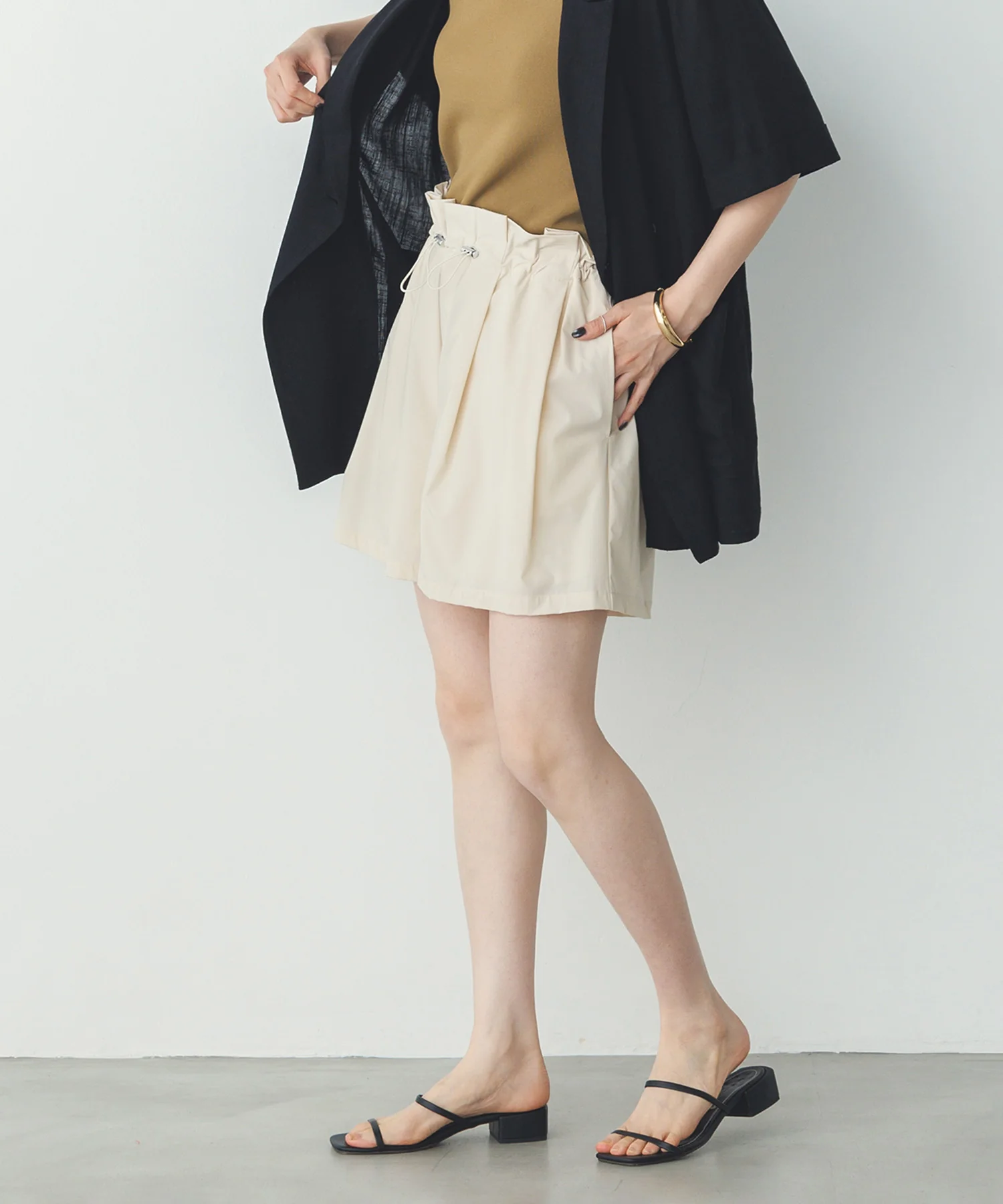 【接触冷感】フリルギャザー ショートパンツ